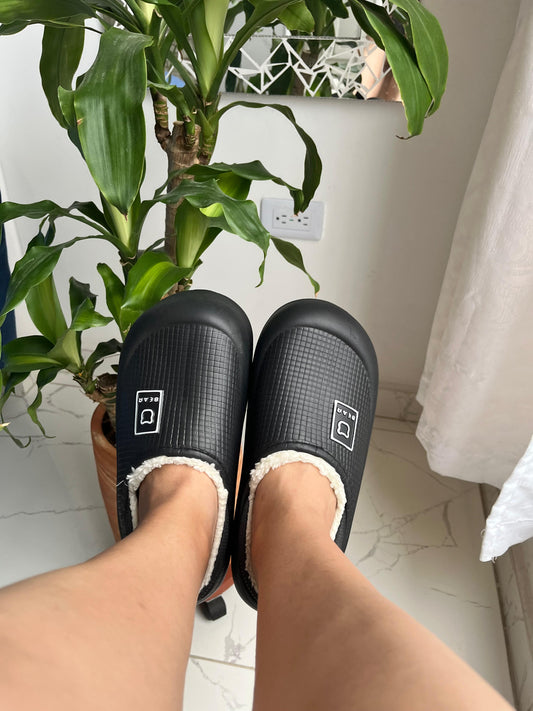 😍PANTUFLA UNISEX IMPERMEABLE💦 CON SUELA CONFORT🥰